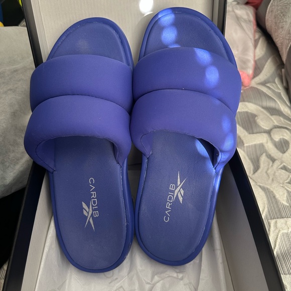 Cardi B Slide Ultima Purple' - Picture 2 of 4